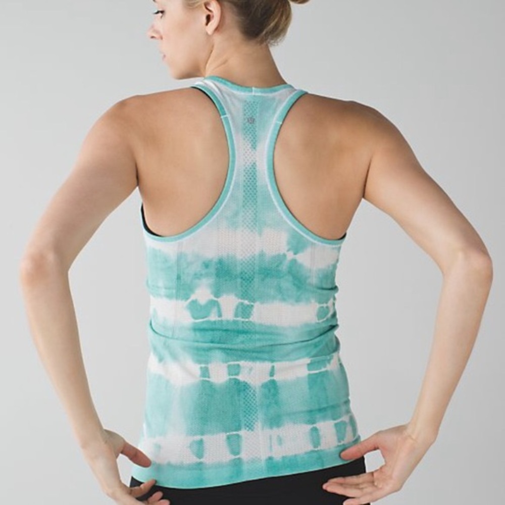 Lululemon workout tank